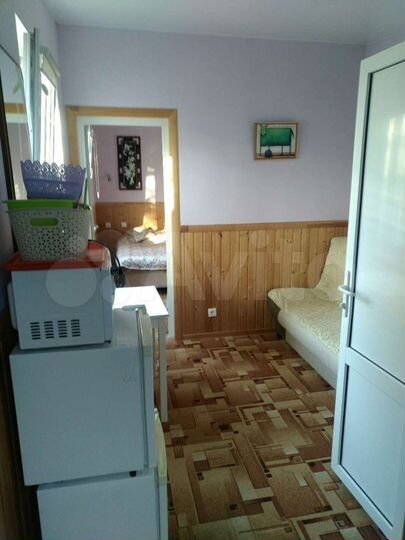 Комната 25 м² в 4-к., 2/2 эт.