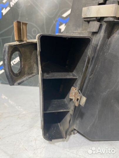 Корпус воздушного фильтра Audi Allroad C5 BES 2003