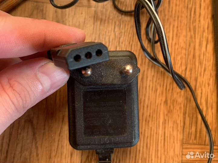 Адаптер TGI ac/dc 220v/7.5v 150mA