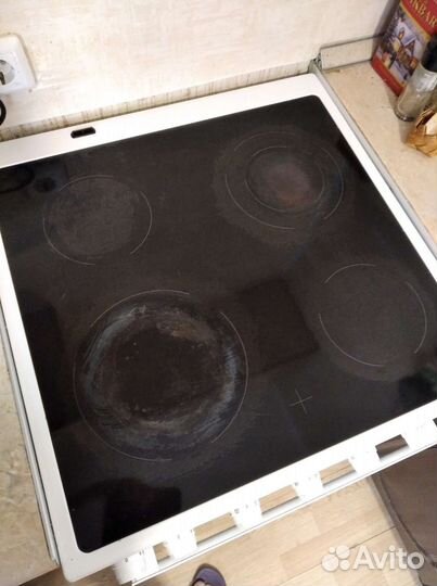 Плита электрическая Electrolux стеклокерамика