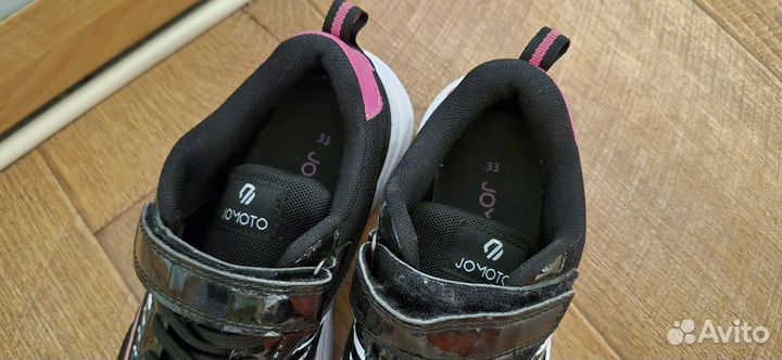 Кроссовки для девочки