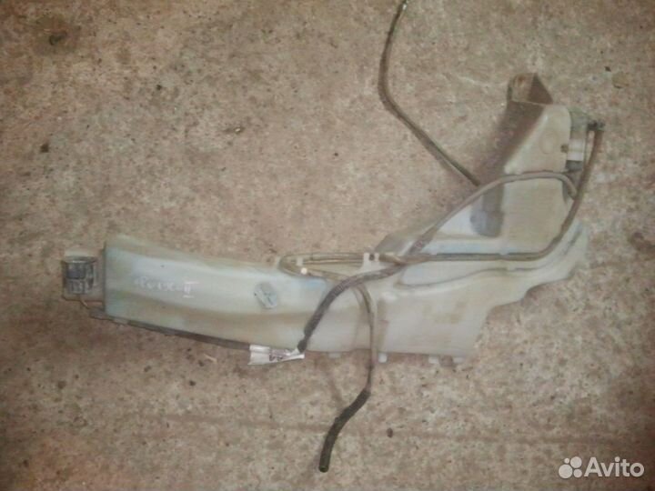 Бачок омывателя лобового стекла Форд Фокус 2