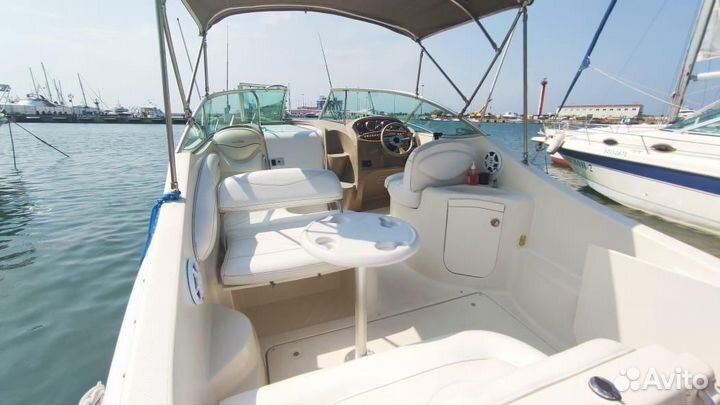 Катер Maxum 2500 SCR