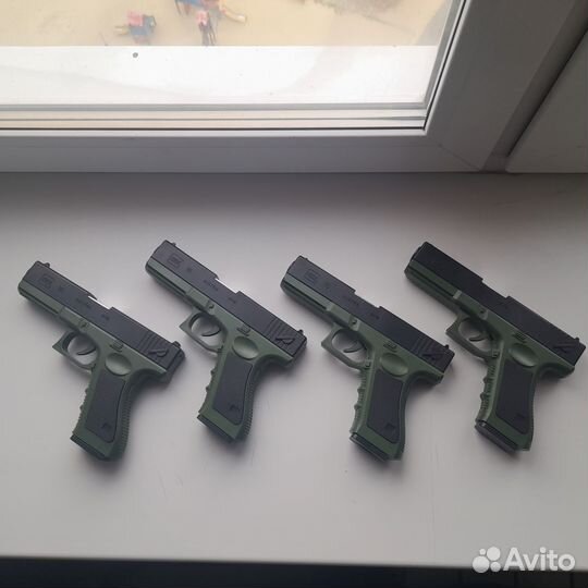 Игрушечный пистолет glock-18, Пластик