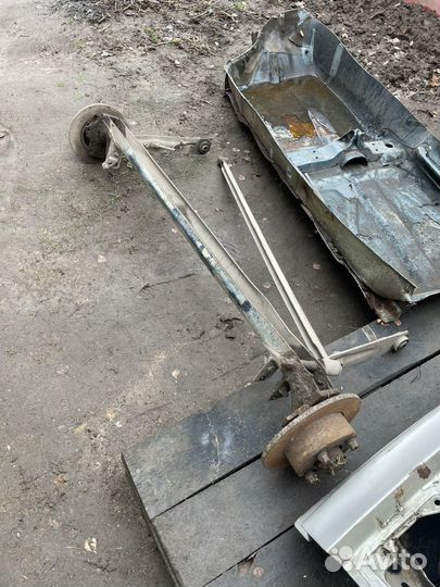 Разбор audi 80 b3 на запчасти