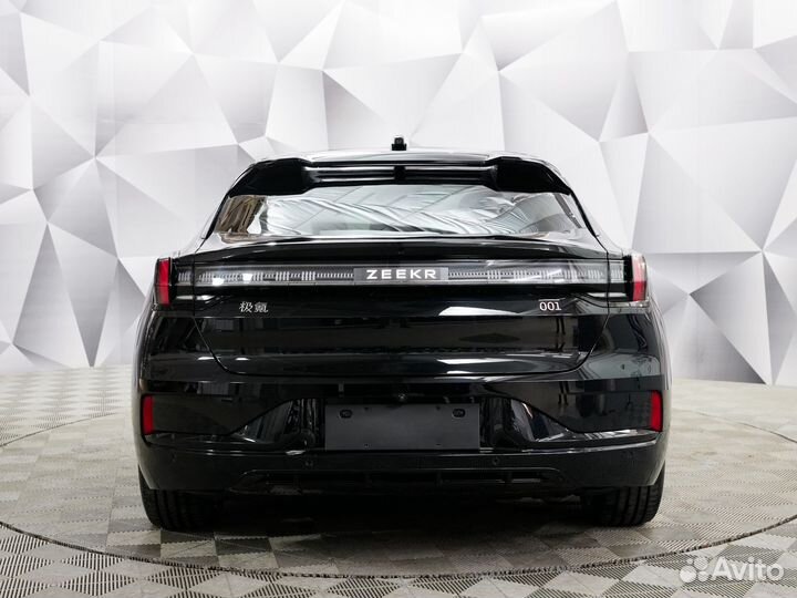 Zeekr 001 544 л.с. AT, 2023, 166 км