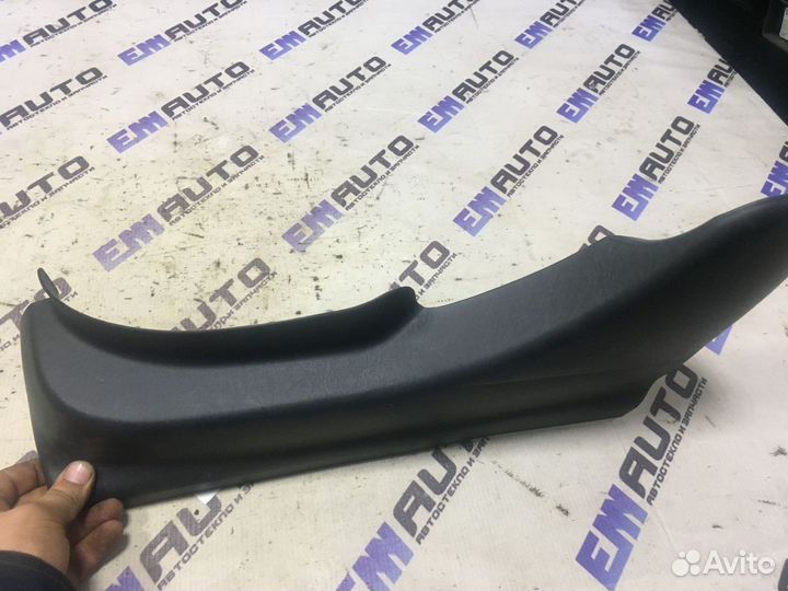 Накладка переднего левого сиденья Форд Фокус 1