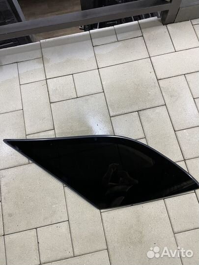 Форточка задняя mercedes ML W166