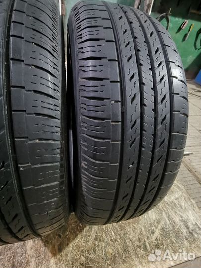 Nexen Roadian 571 235/60 R18