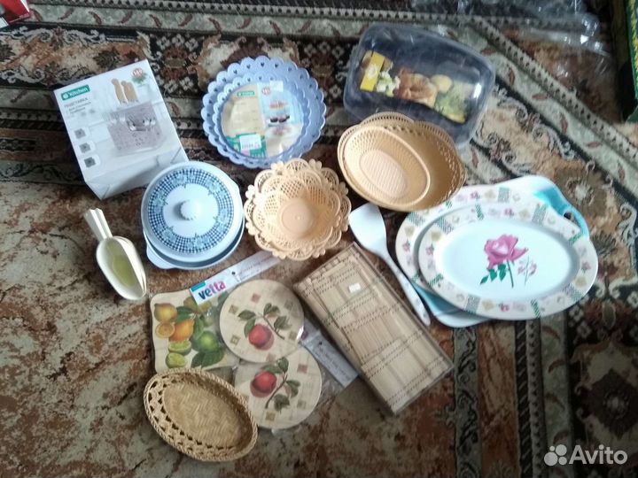 Посуда, скатерти, крышки закручивающиеся