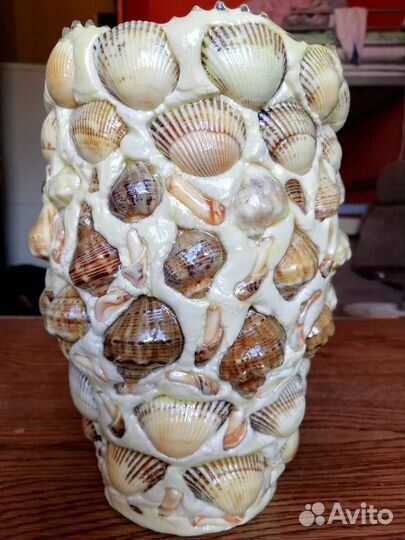 Бутылки декорированные ракушками