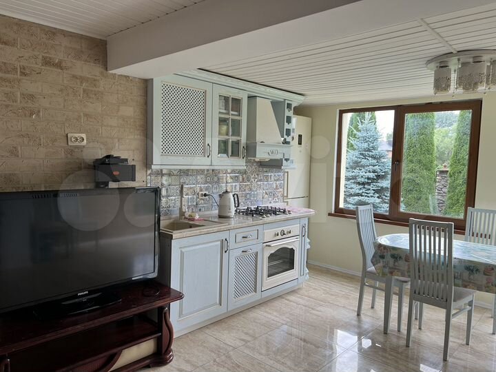 Дом 287,3 м² на участке 20 сот.