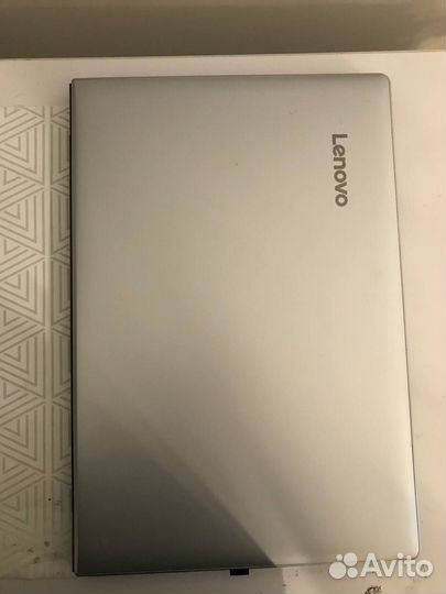 Ноутбук Lenovo