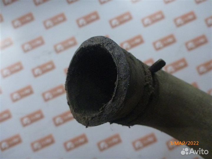 Патрубок системы охлаждения Land Rover Discovery