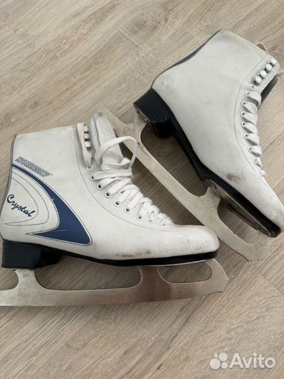 Коньки фигурные