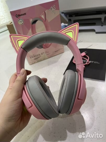 Razer Kraken BT Kitty Quartz Edition RGB наушники