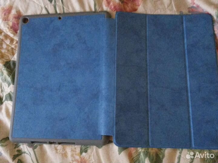 Чехол-книжка на iPad 7 поколения