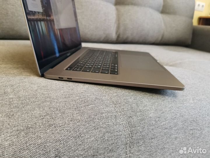 MacBook Pro 16 2019 16/512