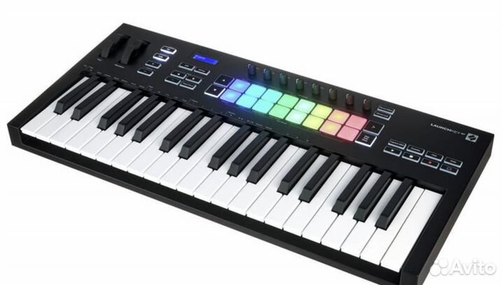 Midi-контроллер Novation Launchkey 37