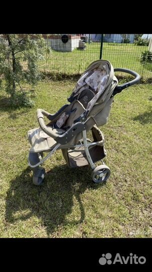 Прогулочная коляска