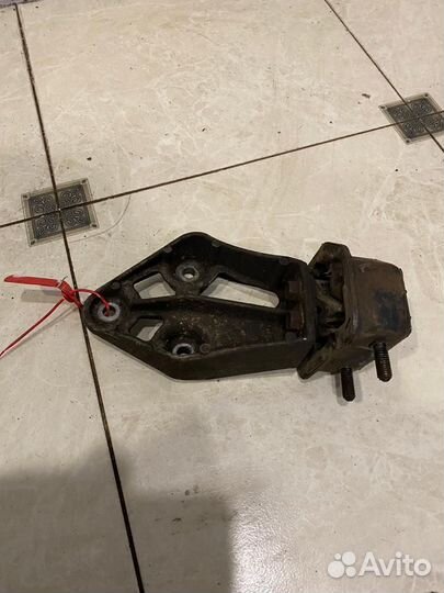 Кронштейн двигателя Daewoo nexia