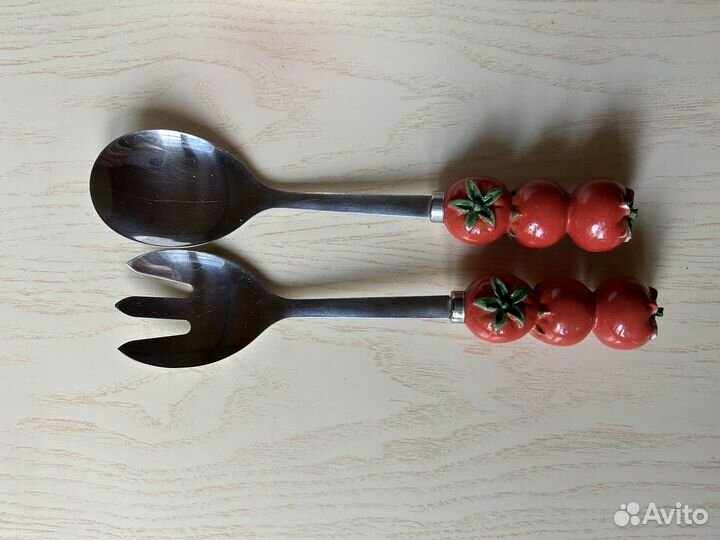 Салатник с приборами