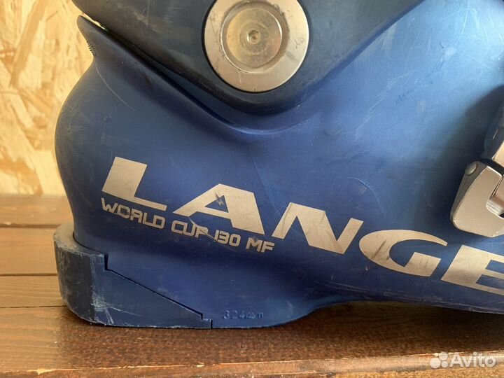 Горнолыжные ботинки lange