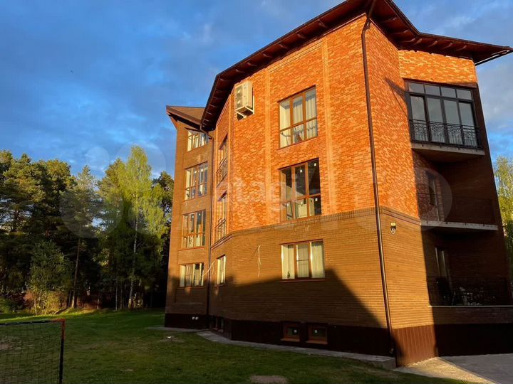 3-к. квартира, 133,2 м², 2/3 эт.