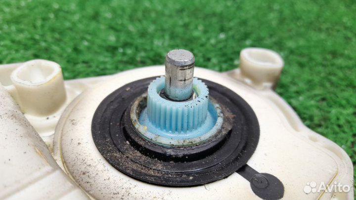 Моторчик стеклоподъемника передний левый Citroen