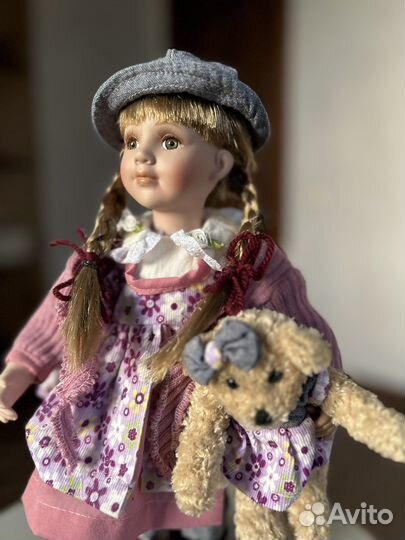 Кукла фарфоровая коллекционная