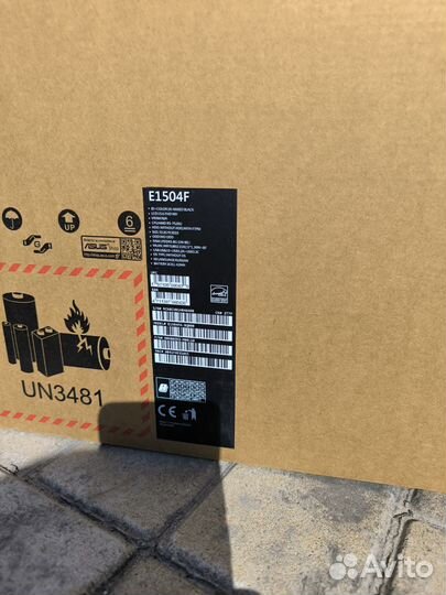 Asus vivobook go 15 Ryzen 5 7520/DDR5 8Gb/512Gb