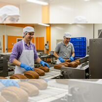 Сотрудник на готовую еду (без опыта)