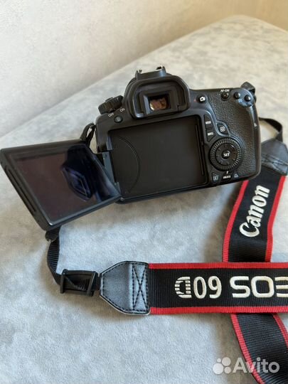 Зеркальный фотоаппарат Canon 60d body