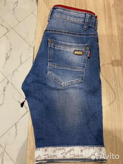 Джинсовые шорты