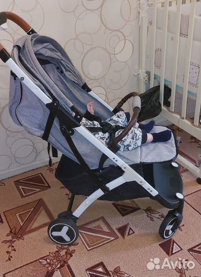 Продам летнию коляску