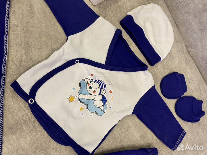 Комлект одежды на выписку