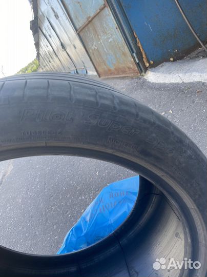 Michelin Pilot Super Sport 295/35 R20