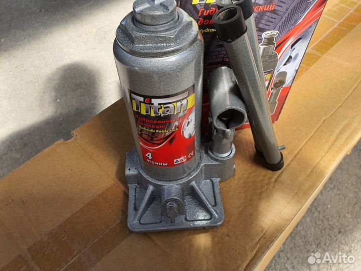 Домкрат 4 тоны Экипировка