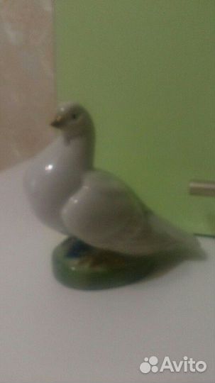 Статуэтка голубь
