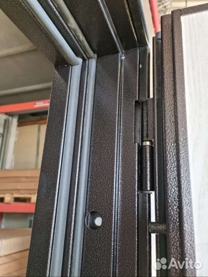 Входная дверь с терморазрывом