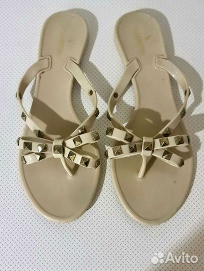 Шлепанцы Valentino