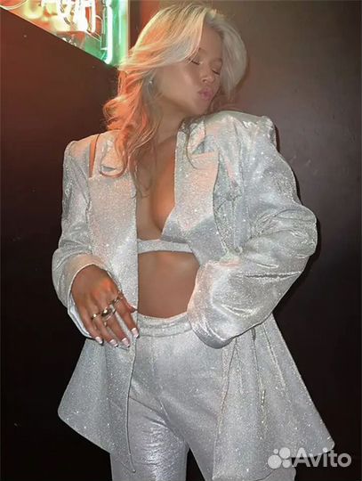 Костюм женский новогодний блестящий