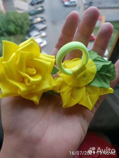 Резиночки в технике канзаши