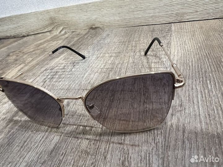 Солнцезащитные очки