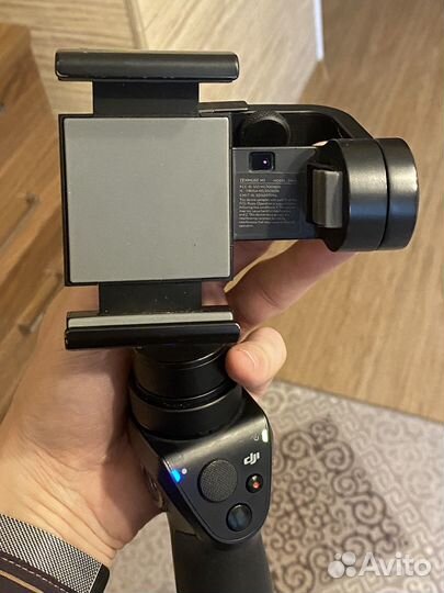 Стабилизатор для телефона dji osmo mobile