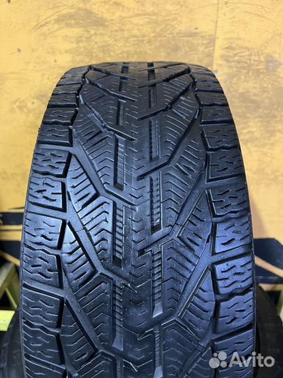 Tigar Winter 215/45 R17