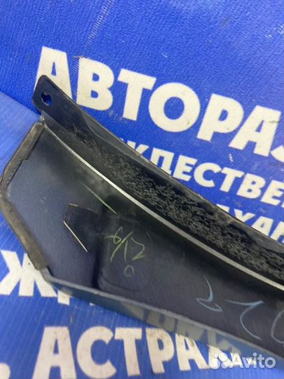 Накладка крыла. Toyota Estima минивен 2AZ-FE 2008