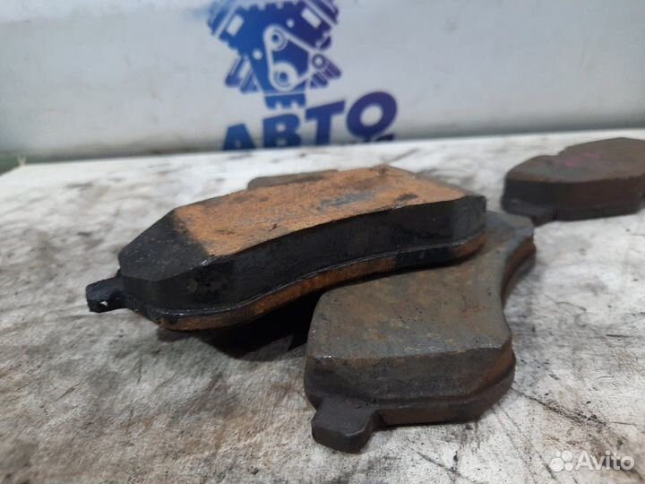 Колодки тормозные передние Mercedes E320 W211