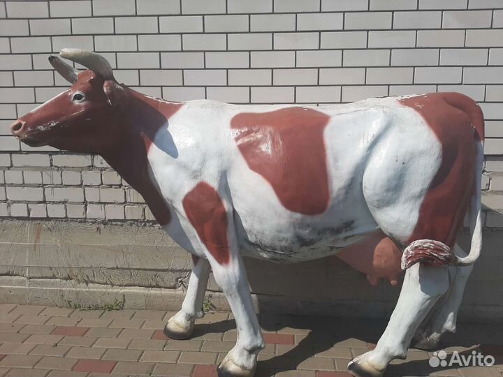 Статуетка корова