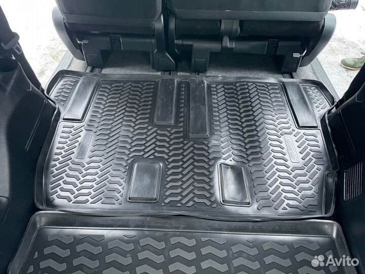 Коврики новые для Toyota Voxy / Noah 2014-2020